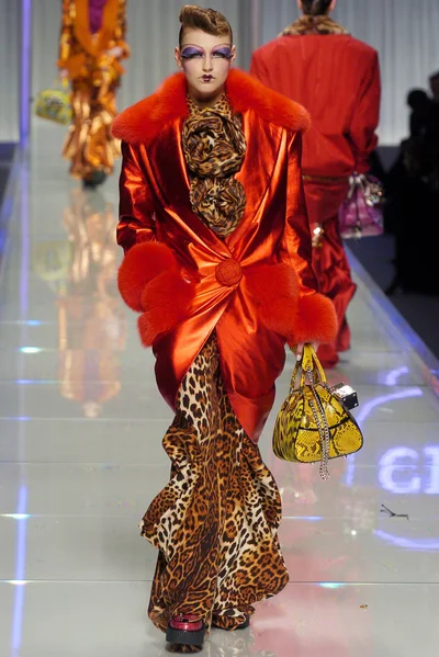 Look 35